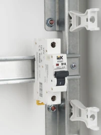 ARMAT Авт. выкл. M06N 1P D 10А IEK