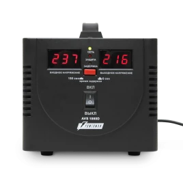 Стабилизатор POWERMAN AVS 1000D, черный, ступенчатый регулятор, цифровые индикаторы уровней напряжения, 1000ВА, 140-260В, максимальный входной ток 7А, 2 евророзетки, IP-20, напольный,  200мм х 150мм х 140мм, 2,3 кг./ Stabilizer POWERMAN AVS 1000D, black,