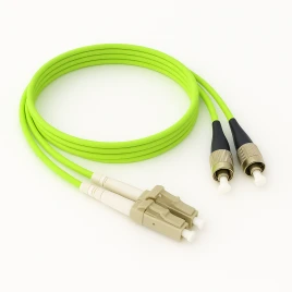 Патч-корд ADVANT ADVOM5-PCD005-LCFC-UU-LL, Duplex, тип волокна: MM 50/125 (OM5). Разъемы: LC/UPC-FC/UPC. Длина: 0,5, оболочка: LSZH, диаметр кабеля: 3