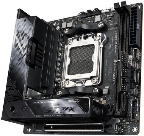 ASUS ROG STRIX X670E-I GAMING WIFI фото 3