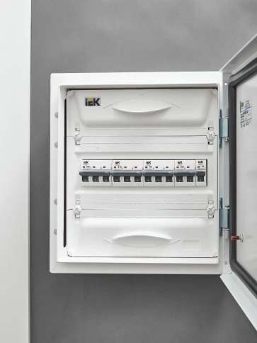 ARMAT Авт. выкл. M10N 3P D 6А IEK фото 3
