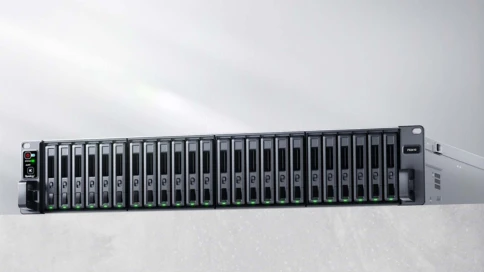 Сетевое хранилище Synology FS6400 фото 2